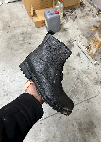 Siyah Parlak Bağcıklı Erkek Biker Bot - Görsel 2