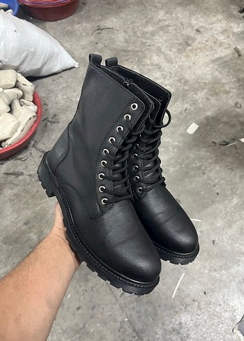 Siyah Deri Kürklü Stiletto Topuklu Kadın Bot - Görsel 2