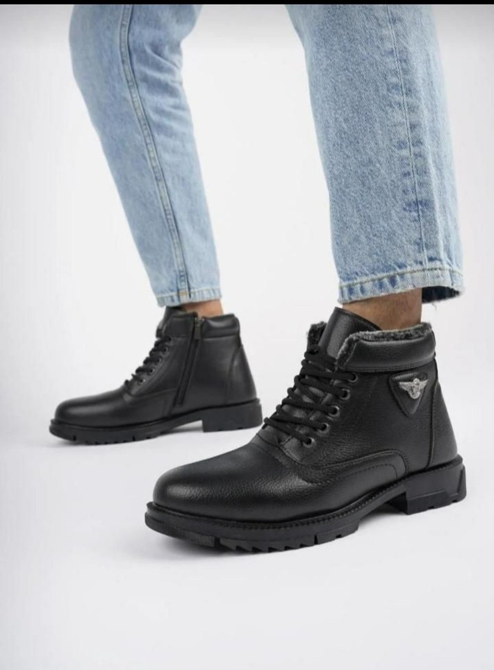 Siyah Kürklü Erkek Biker Bot - Görsel 2