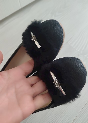 Diğer Siyah Kürklü kız çocuk Günlük Babet