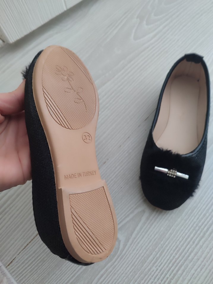 Siyah Kürklü kız çocuk Günlük Babet - Görsel 3