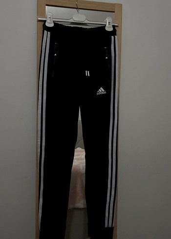 Siyah Fermuarlı Çizgili Kadın Eşofman Altı - Görsel 2