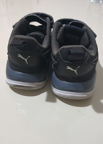 Puma çocuk ayakkabisi