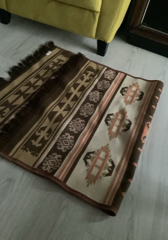 Kahverengi Desenli Geleneksel Halı - Görsel 3