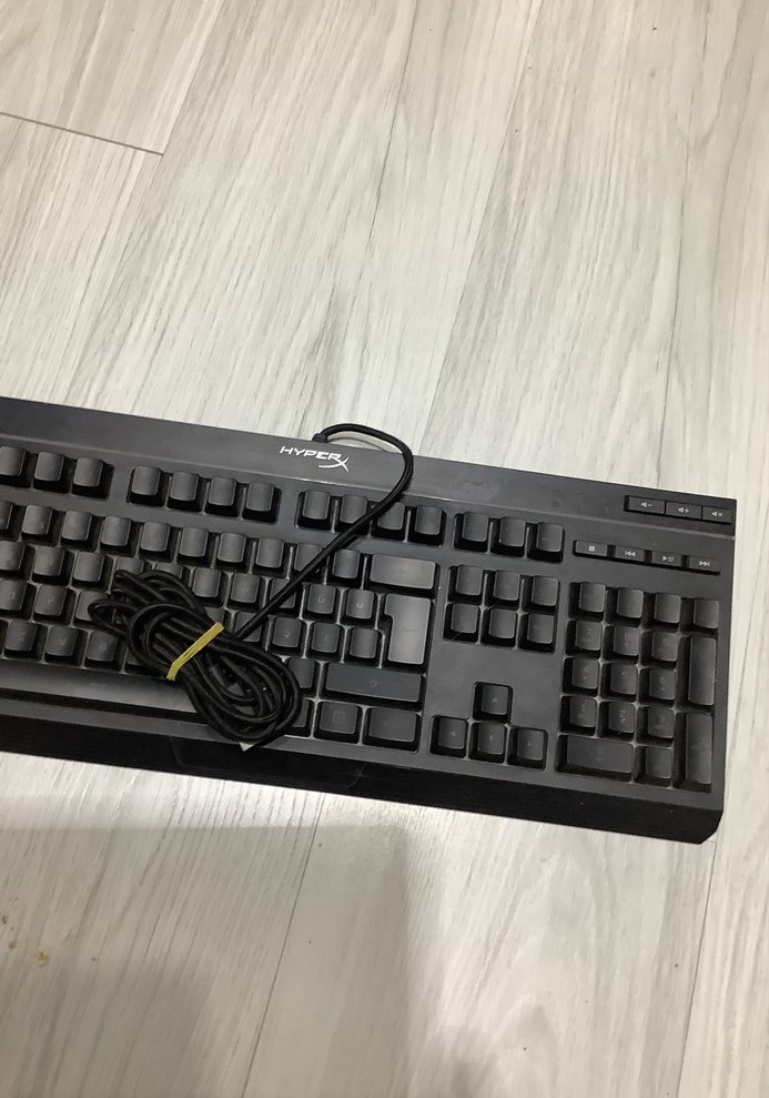 HyperX Siyah Kablolu Mekanik Klavye - Görsel 2