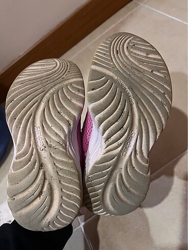 25 Beden pembe Renk Skechers spor ayakkabı