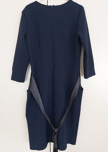 Elbise sıfır etiketi üzerinde - Görsel 2