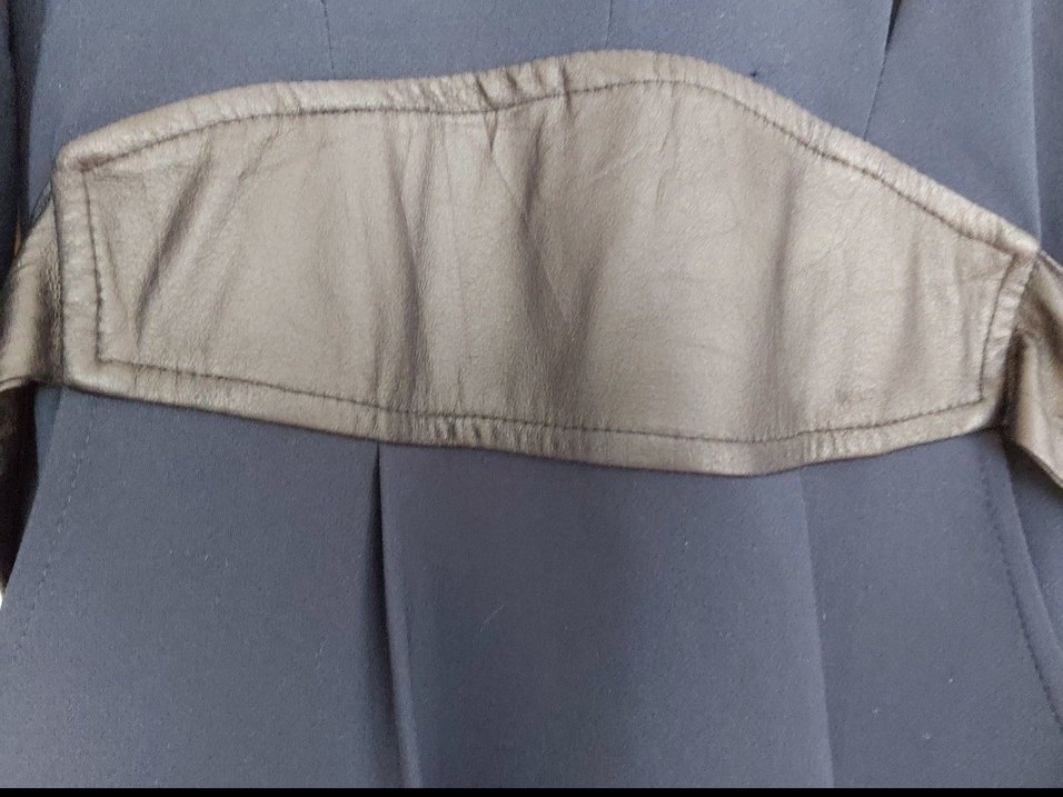 Elbise sıfır etiketi üzerinde - Görsel 4