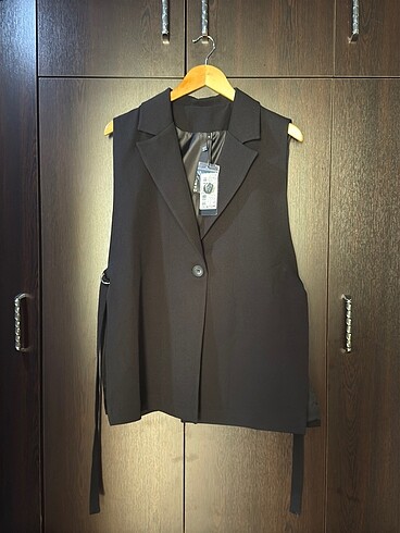 Siyap Kemerli Blazer Yelek