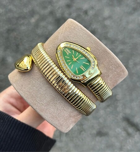 Bvlgari Yılan model saat