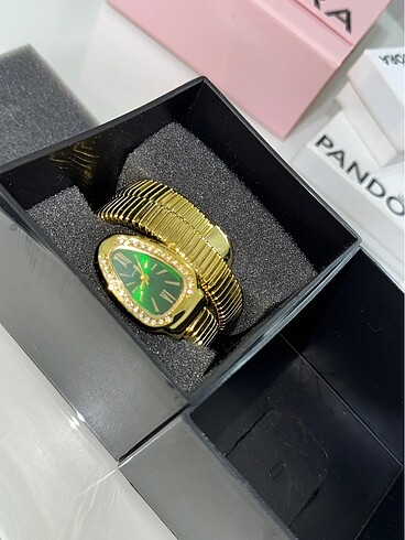Beden Bvlgari Yılan model saat