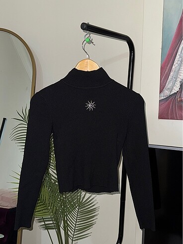 H&M Güneş/ Ay Nakışlı Boğazlı Triko Kazak