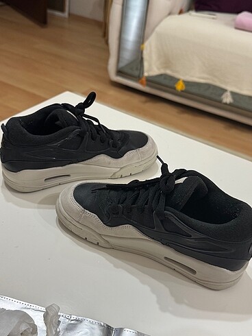 37,5 Beden siyah Renk Nike air jordan 4rm