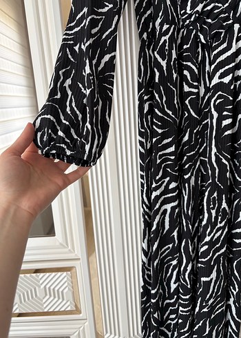 Trendyol & Milla Zebra Desenli Pilili Kadın Tulum