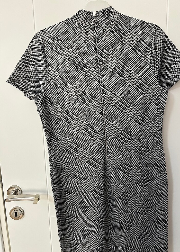 Desenli mini elbise - Görsel 4