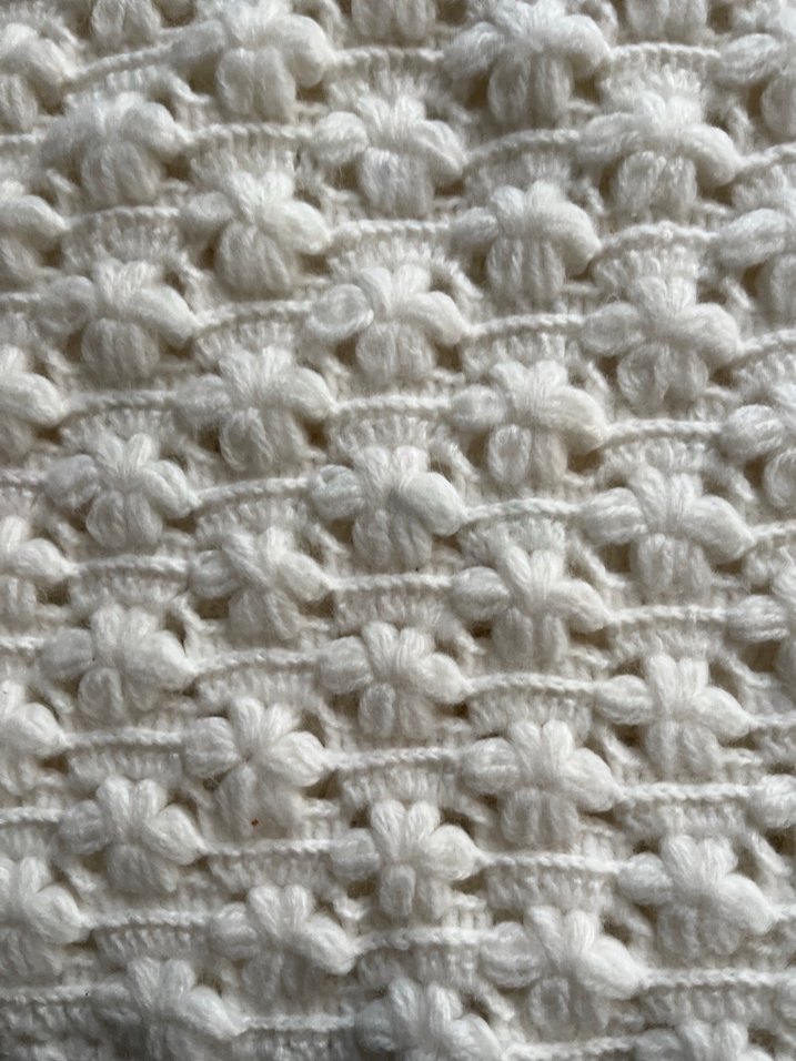 Bebek battaniyesi Nako ile örülmüş 105cm kare - Görsel 2