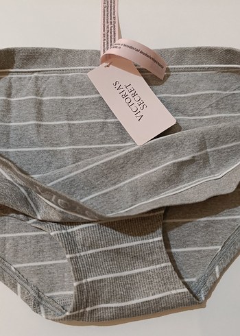 victoria-s-secret s