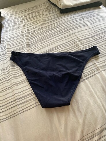 Diğer Bikini altı