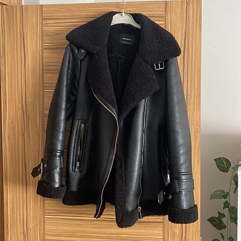 stradivarius tüylü deri mont
