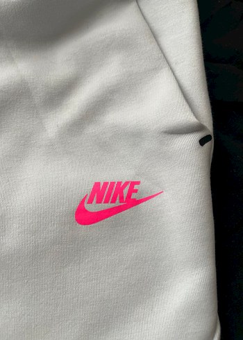 Nike Tech Pure Platinum