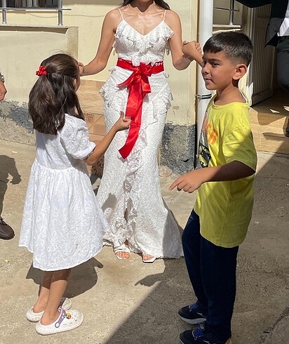 Zara BEYAZ ELBİSE