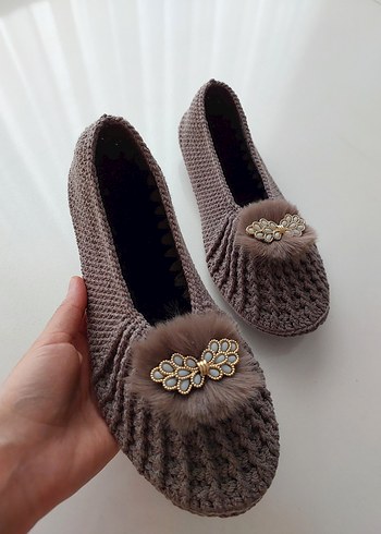 Kahverengi Kürklü Nakışlı Kadın Ev Terliği - Görsel 2