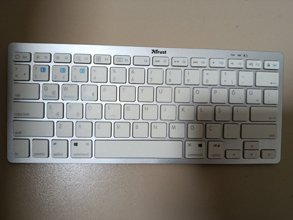 Bluetooth klavye - Görsel 2