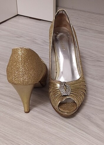Kadın Gold abiye topuklu ayakkabı 