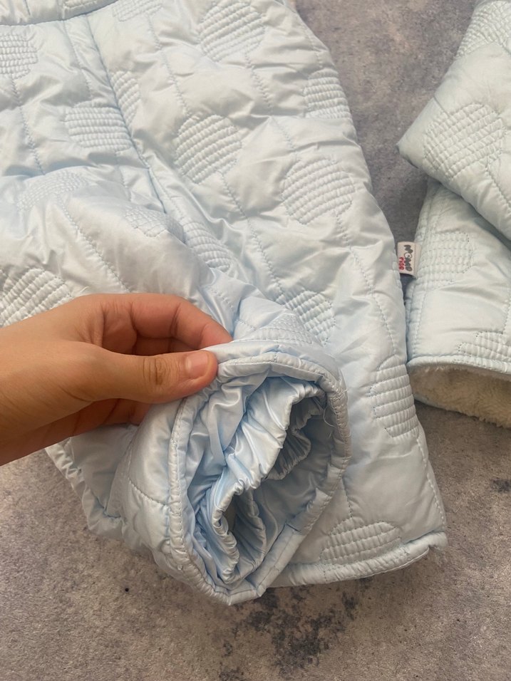 Astronot tulum ve mont - Görsel 3