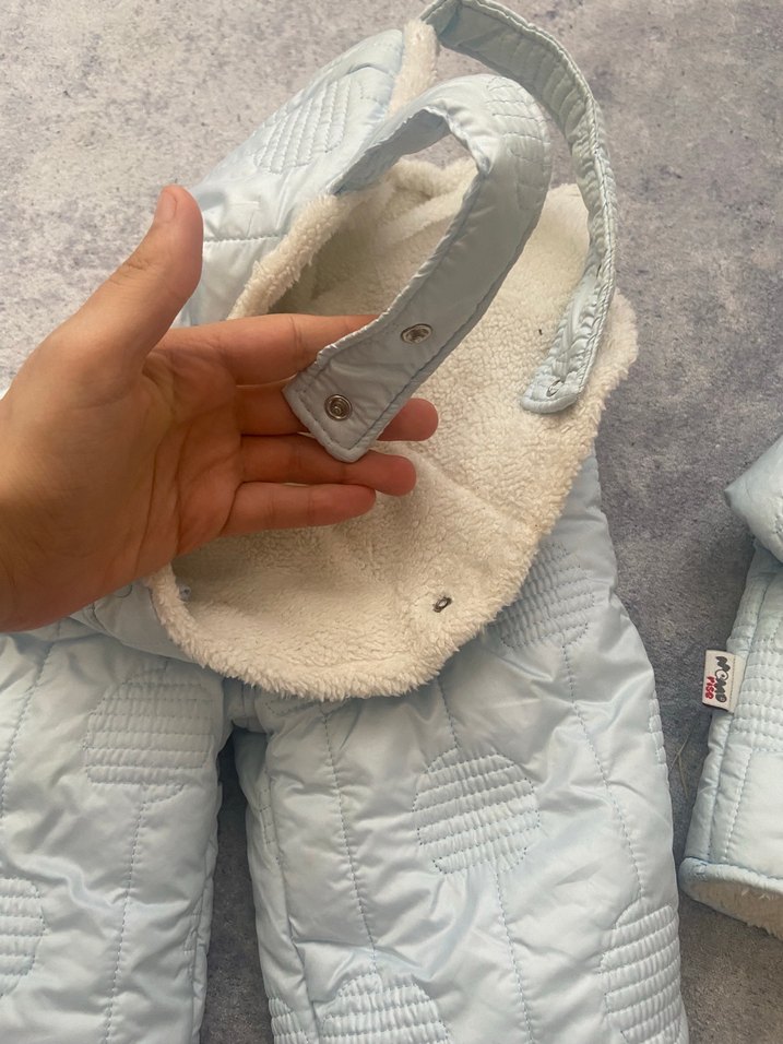 Astronot tulum ve mont - Görsel 2