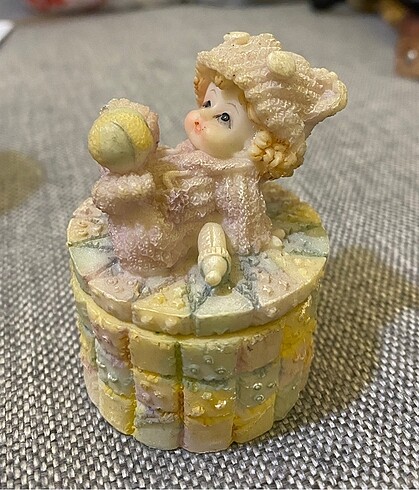 Bebek figürlü minik takılık