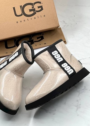 37 Beden ten rengi Renk UGG BOT