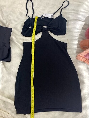 H&M mini beli açık hm elbise