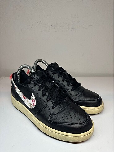 Nike Spor Ayakkabı Temiz