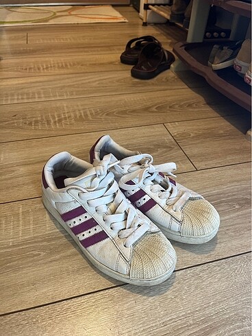 Adidas superstar