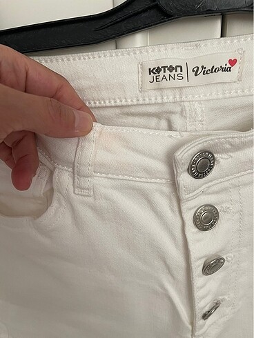 27 Beden beyaz Renk KOTON KADIN JEANS PANTOLON