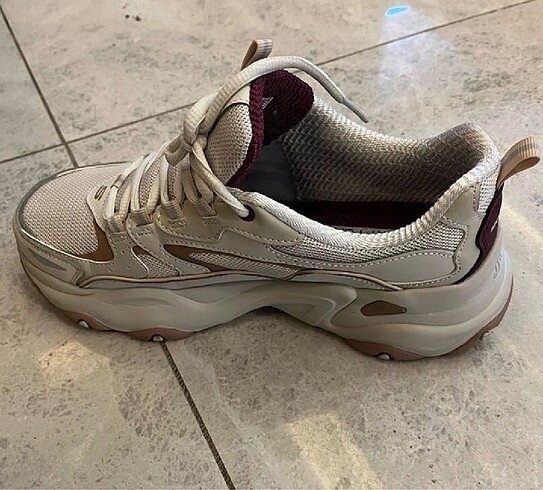 Skechers bayan 38.5 numara