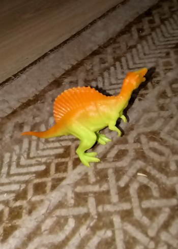 Beden Renkli Dinozor Aksiyon Figürü turuncu