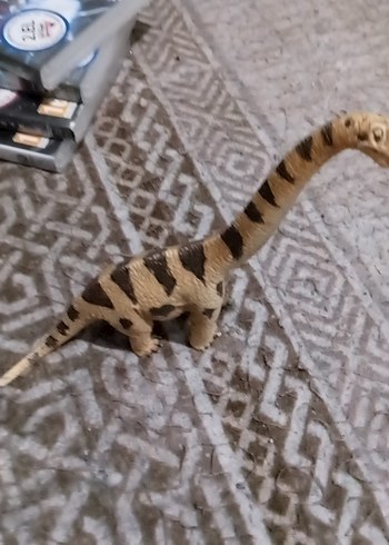 Pastel Camel Dinozor Figürü