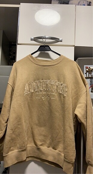 pull and bear sweat