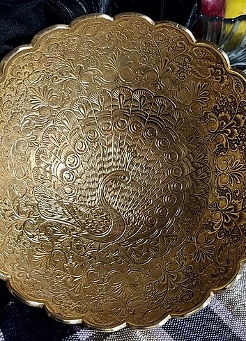 Eski orijinal bakırdan yapılmış servis tabağı 
