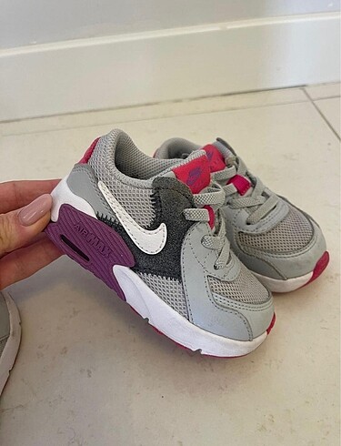 Nike kız çocuk ayakkabı