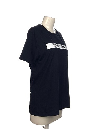 Diğer Diğer T-shirt %70 İndirimli.