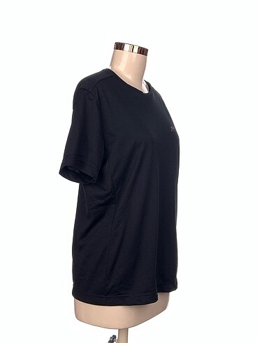 Decathlon Decathlon T-shirt %70 İndirimli.