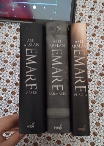 Aslı Arslan - Emare Roman Seti (3 Kitap)
