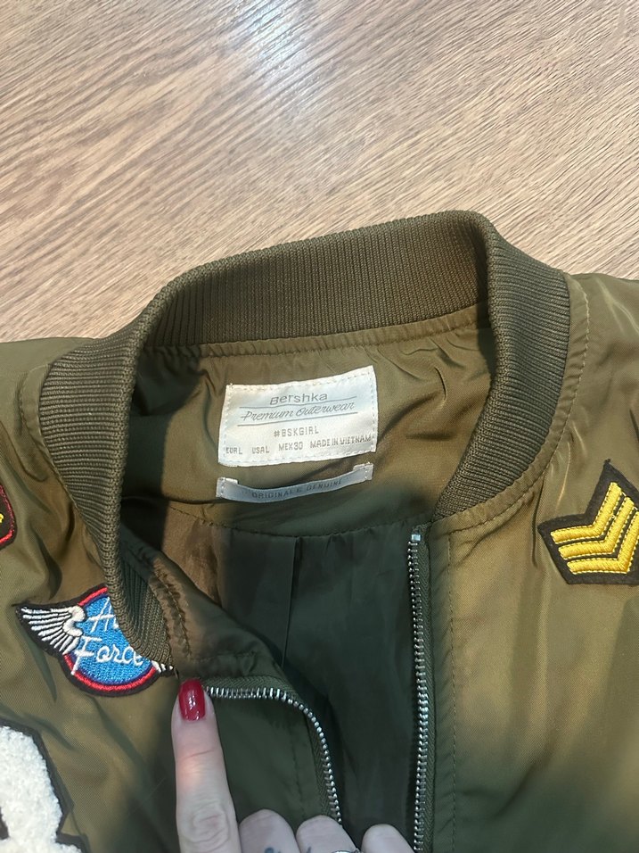 Kadin patchli yesil bomber ceket - Görsel 4