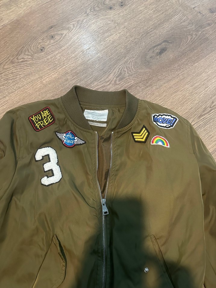 Kadin patchli yesil bomber ceket - Görsel 2