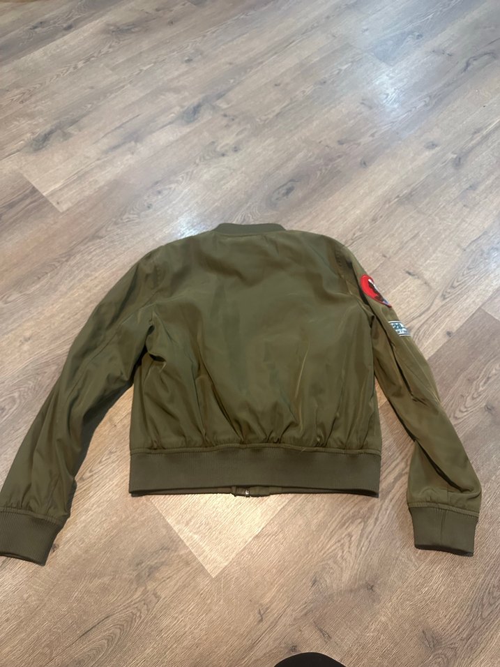 Kadin patchli yesil bomber ceket - Görsel 5