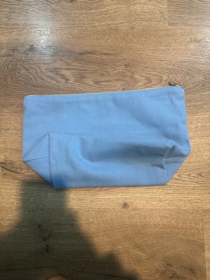 Mavi Fermuarlı Kadın Makyaj Çantası - Görsel 2