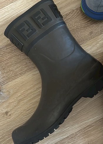 Fendi Yağmur Çizmesi Botu - Görsel 8